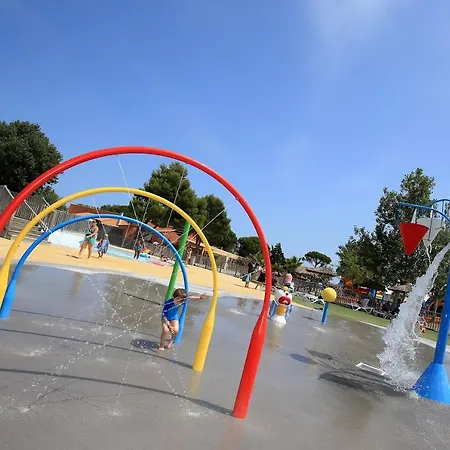 Camping Campeole La Cote Des Roses - Maeva 4*