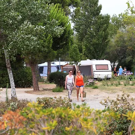 Campsite Camping Campeole La Cote Des Roses - Maeva 4*